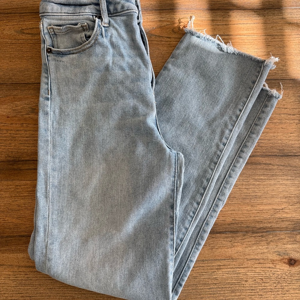 Carly Jean Los Angeles Chrissy Jeans light wash